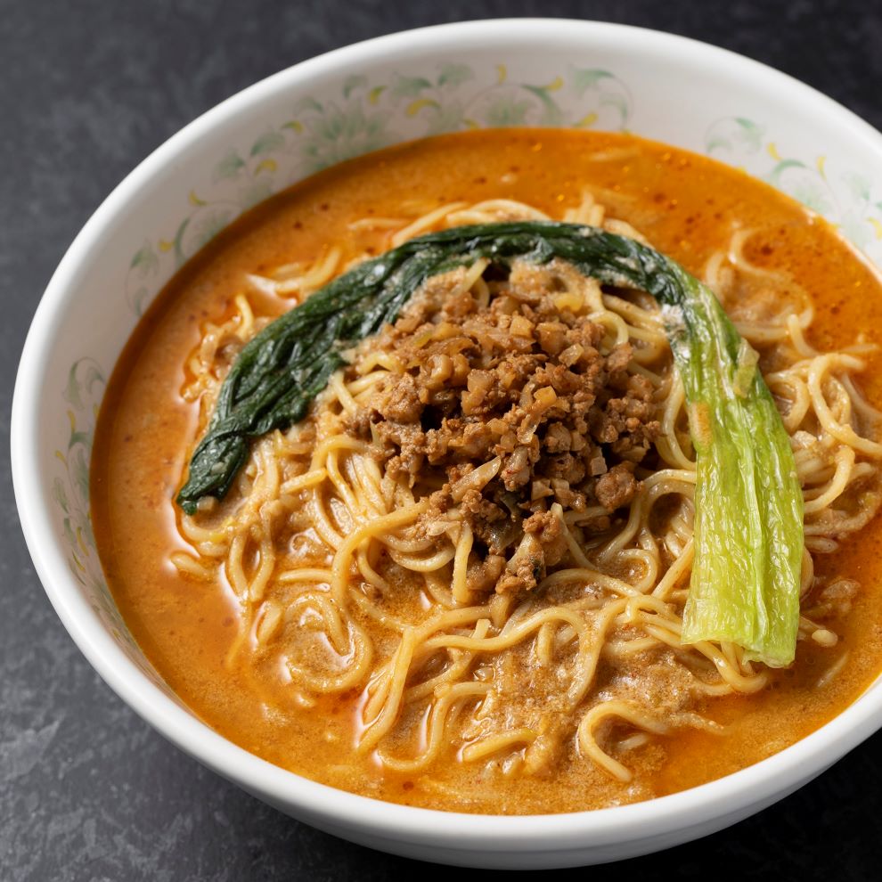 飲み干したくなる担々麺